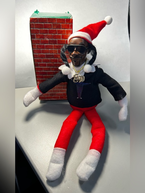 Other - Snoop Dog Christmas Elf